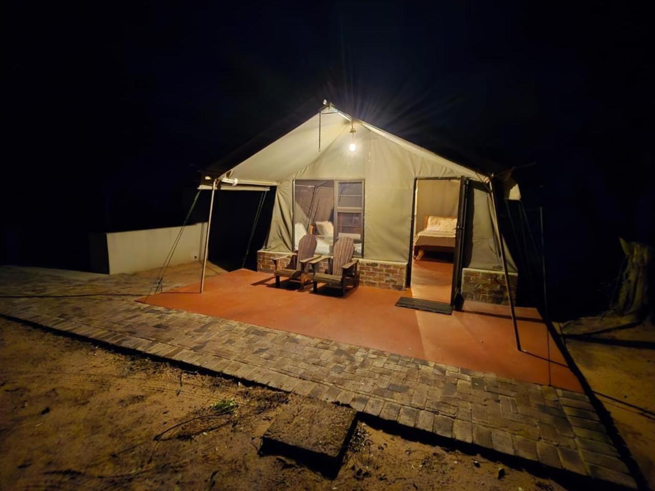 Kigeni Safari Lodge & Spa Vaalwater Bilik gambar